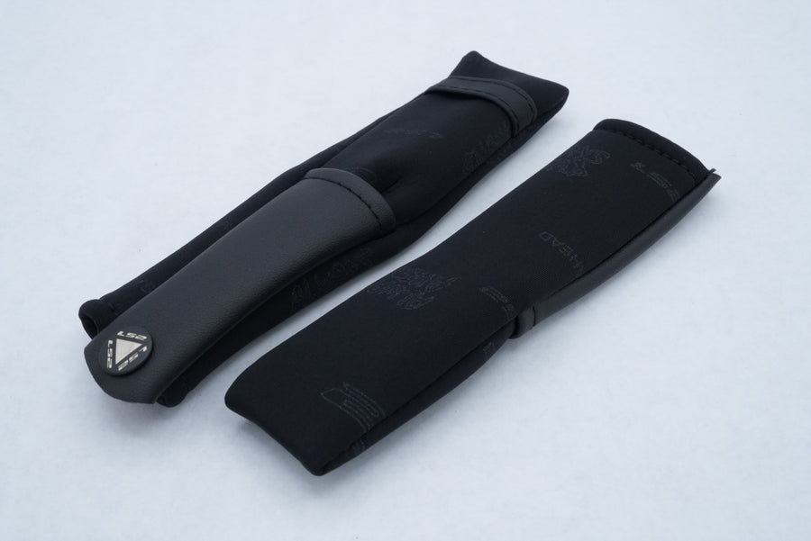 ls2:https://portal.ls2usa.com/images/accessories/04-699_Blaze_II_Chin_Strap_Cover.JPG