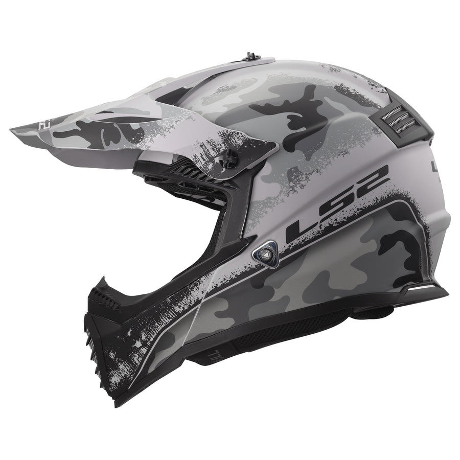 ls2:https://portal.ls2usa.com/images/helmets/GATE_YOUTH_CARBINE_(3).jpeg