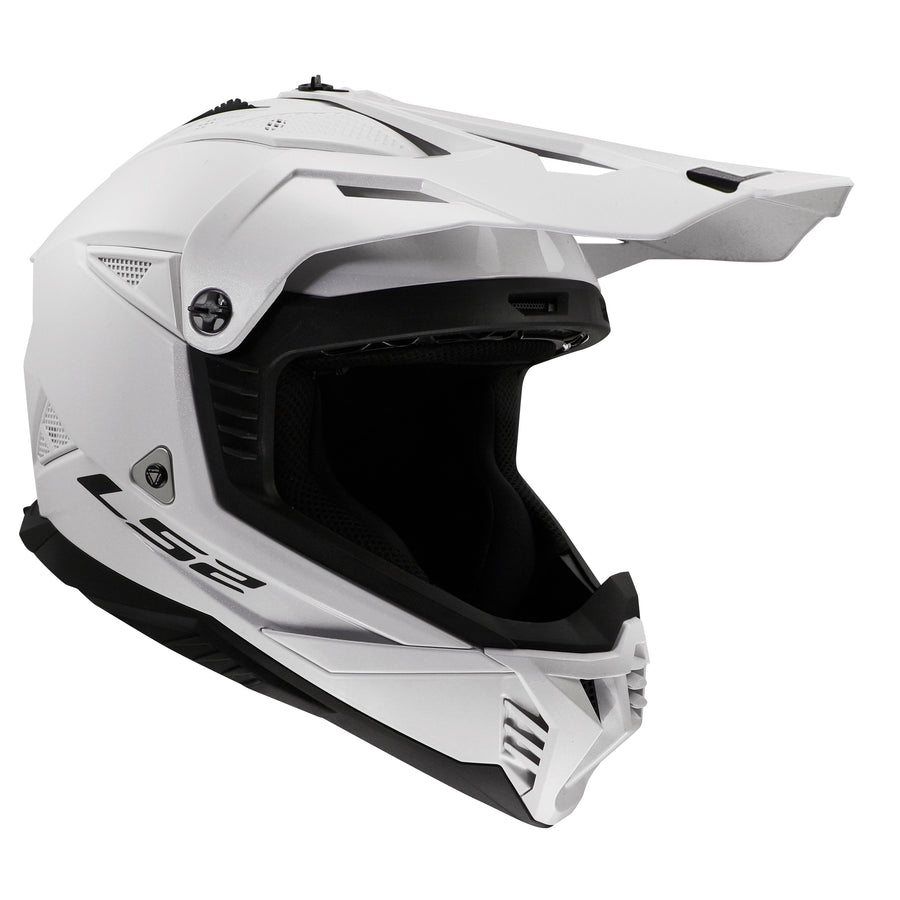 ls2:https://portal.ls2usa.com/images/helmets/MX708_GATE_II_GLOSS_WHITE_4.jpeg