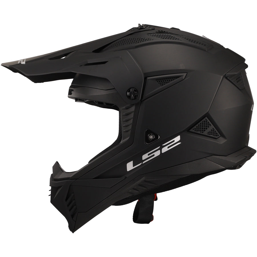 ls2:https://portal.ls2usa.com/images/helmets/MX708_GATE_II_MATT_BLACK_467081011-2.jpeg