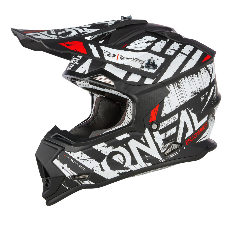 oneal:https://cdn.shopify.com/s/files/1/0550/1547/3316/products/ON_23_2SRS_HELMET_GLITCH_BLACKWHITE_1.jpg
