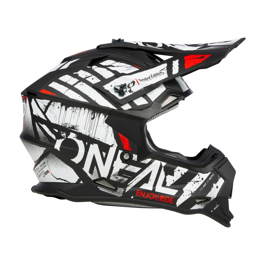 oneal:https://cdn.shopify.com/s/files/1/0550/1547/3316/products/ON_23_2SRS_HELMET_GLITCH_BLACKWHITE_4.jpg