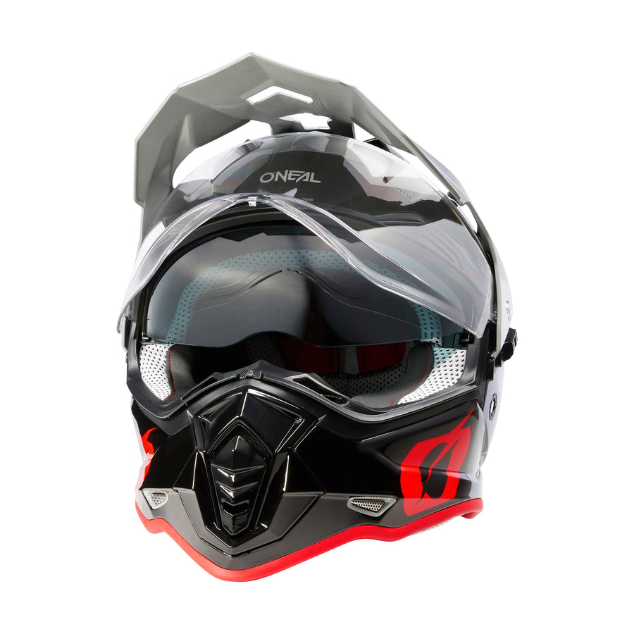 oneal:https://cdn.shopify.com/s/files/1/0550/1547/3316/products/ON_23_SIERRA_HELMET_RV23_BLACKRED_4.jpg